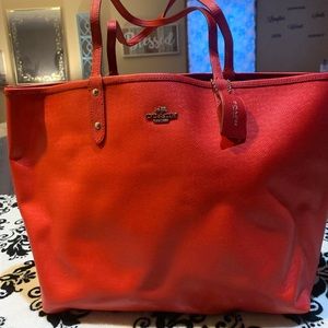 Brand new with tag!! Reversible coach tote!